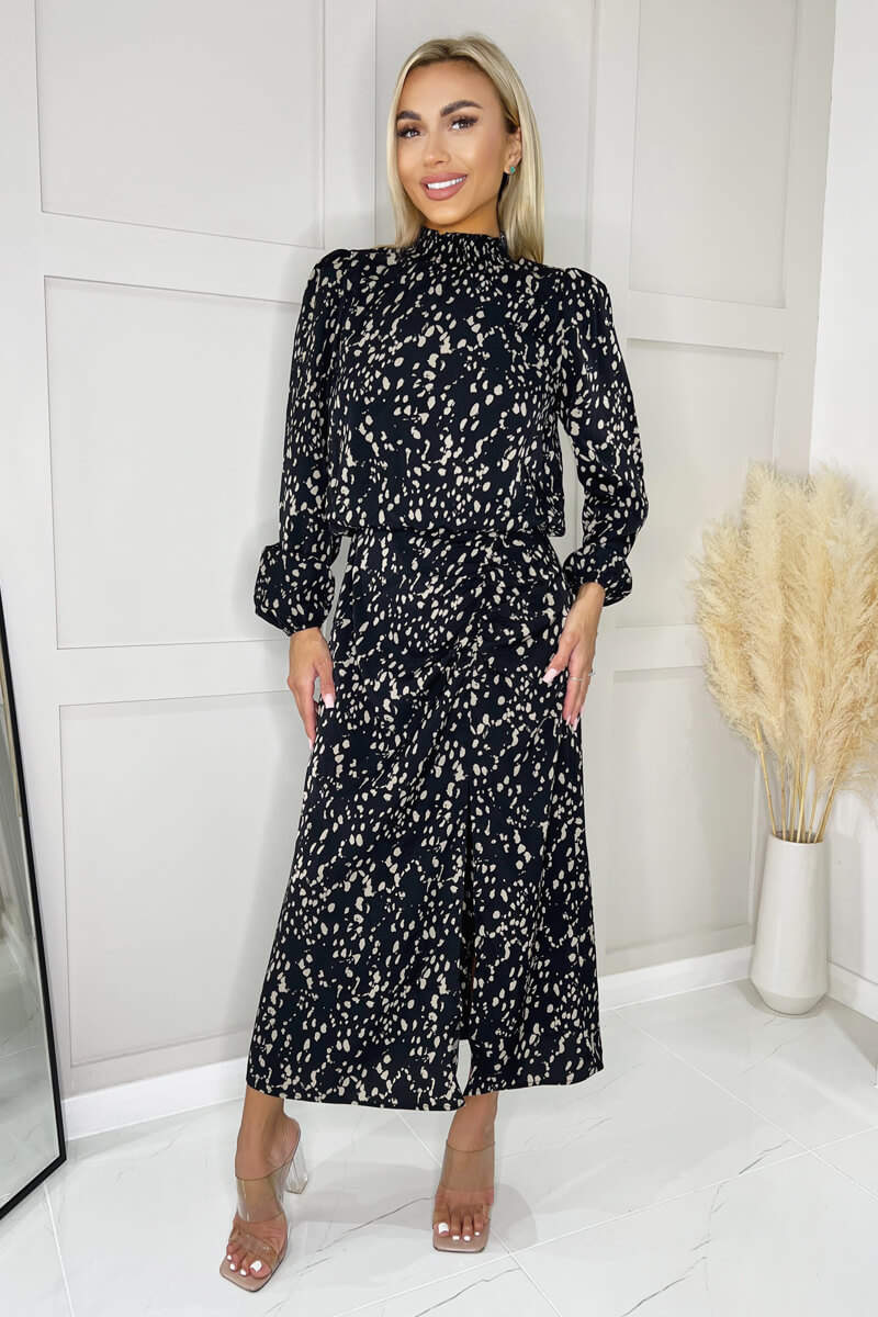 Black And Beige Printed High Neck Split Skirt Midi Dress - Image 3