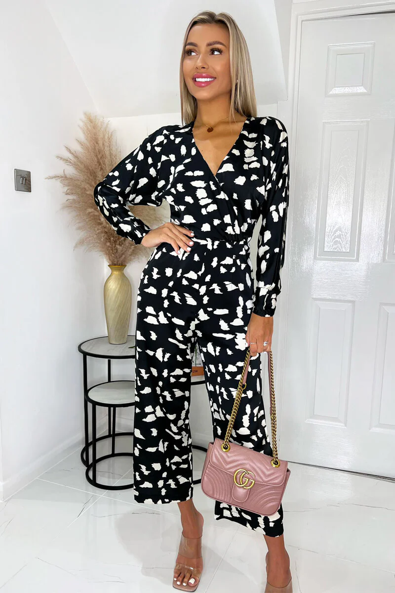 Black And White Printed Bat Wing Wrap Top Jumpsuit - Image 3