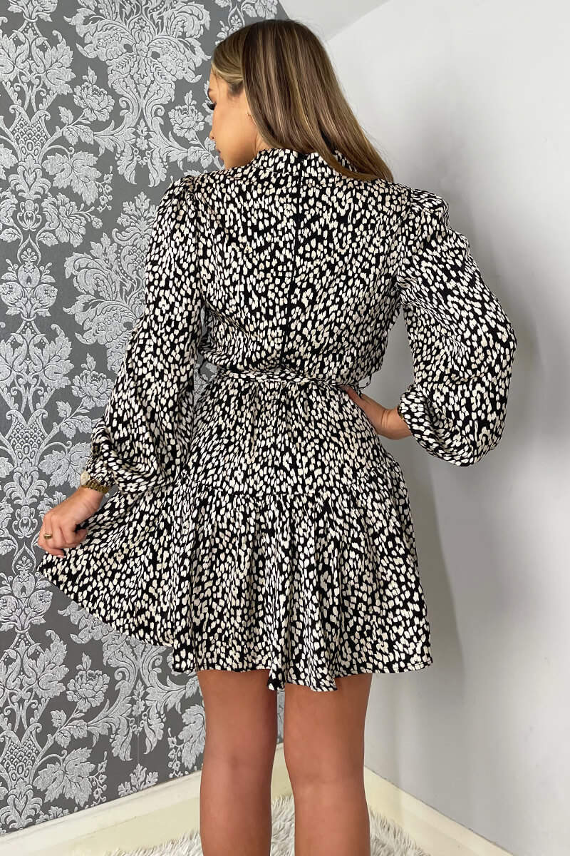 Black And White Printed High Neck Button Front Mini Dress - Image 5
