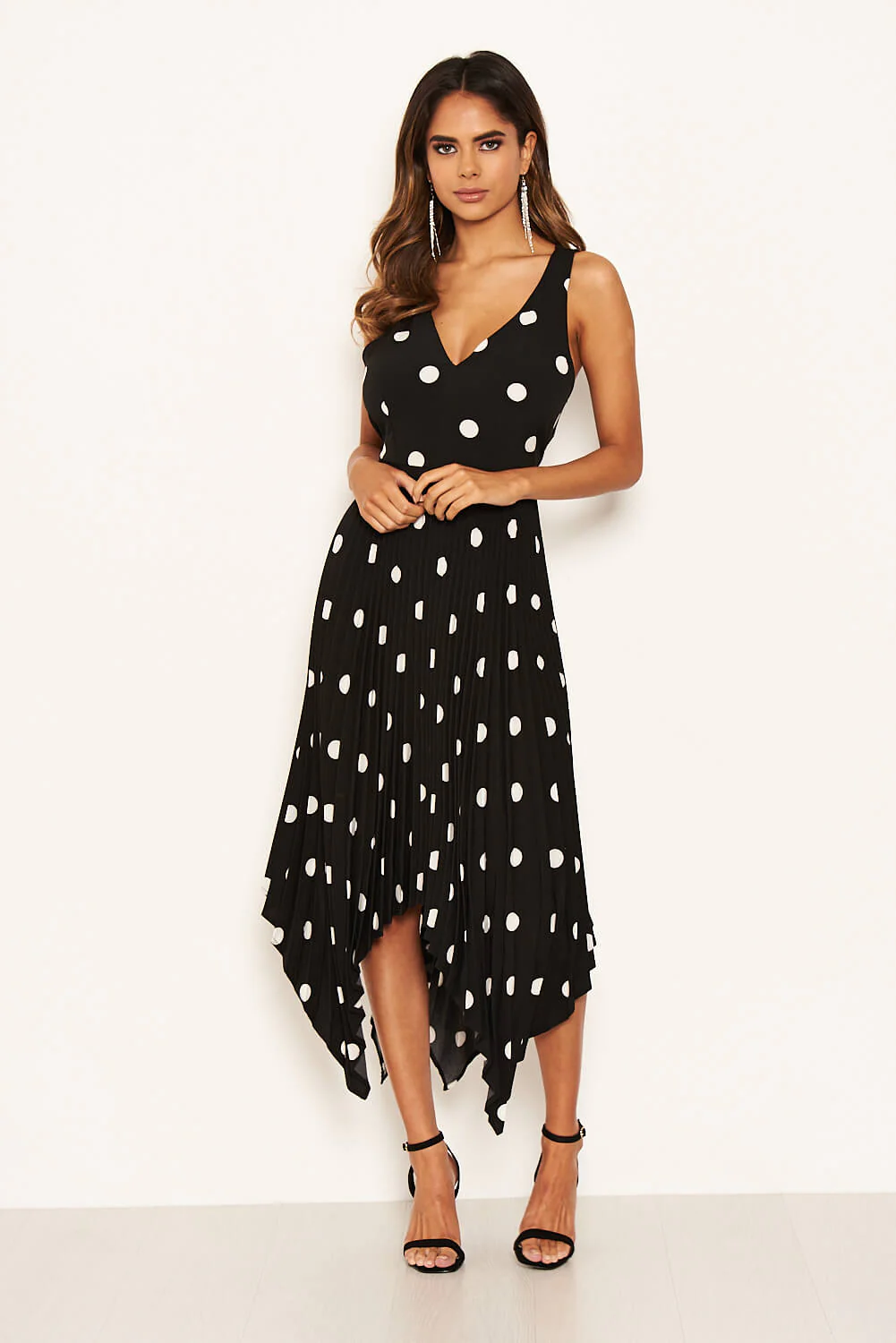 Black Polka Dot Sleeveless Pleated Dress - Image 6