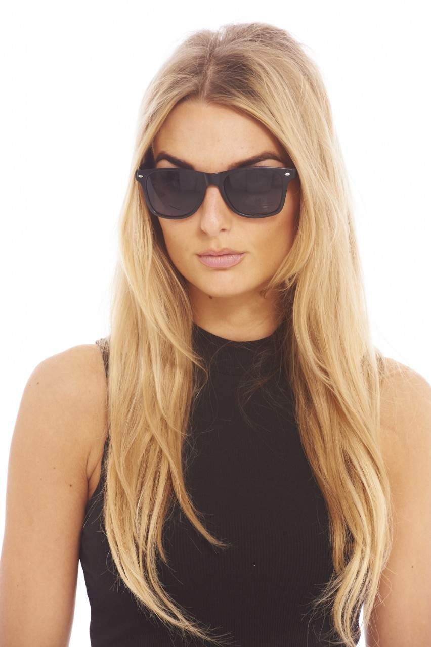 Black Wayfarer Sunglasses - Image 3