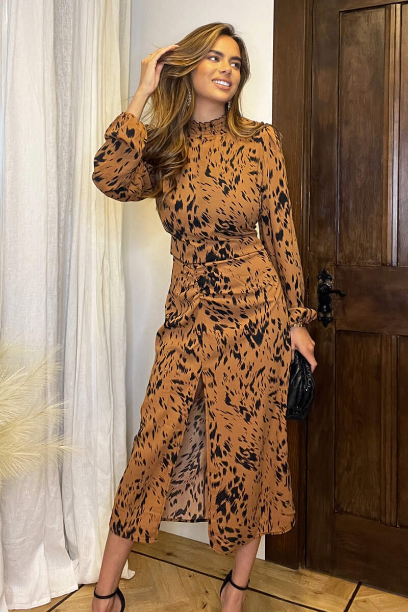 Camel Print High Neck Split Skirt Midi Dress - Image 3