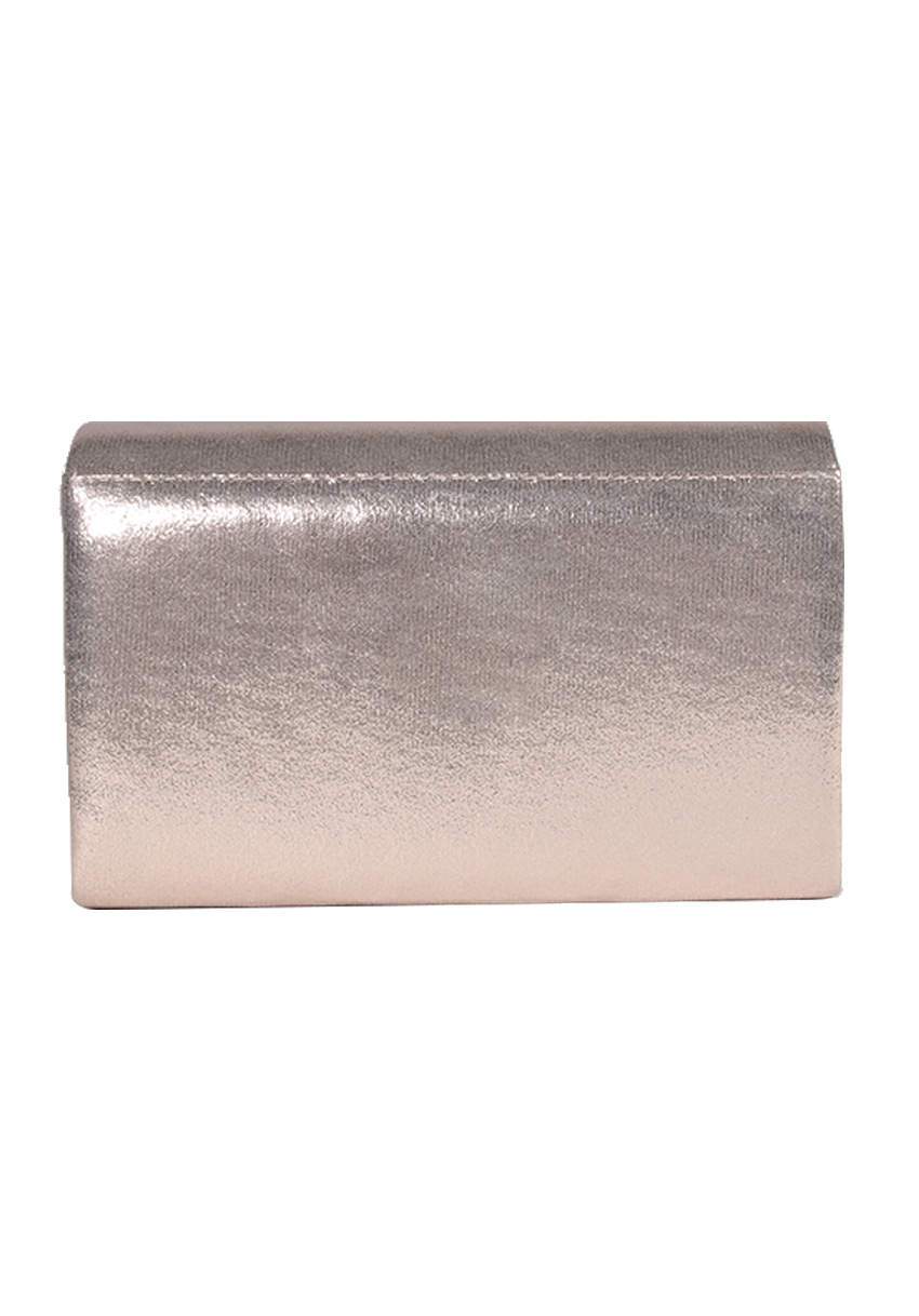 Champagne Box With Gold Heart Shaped Fastening - Image 3