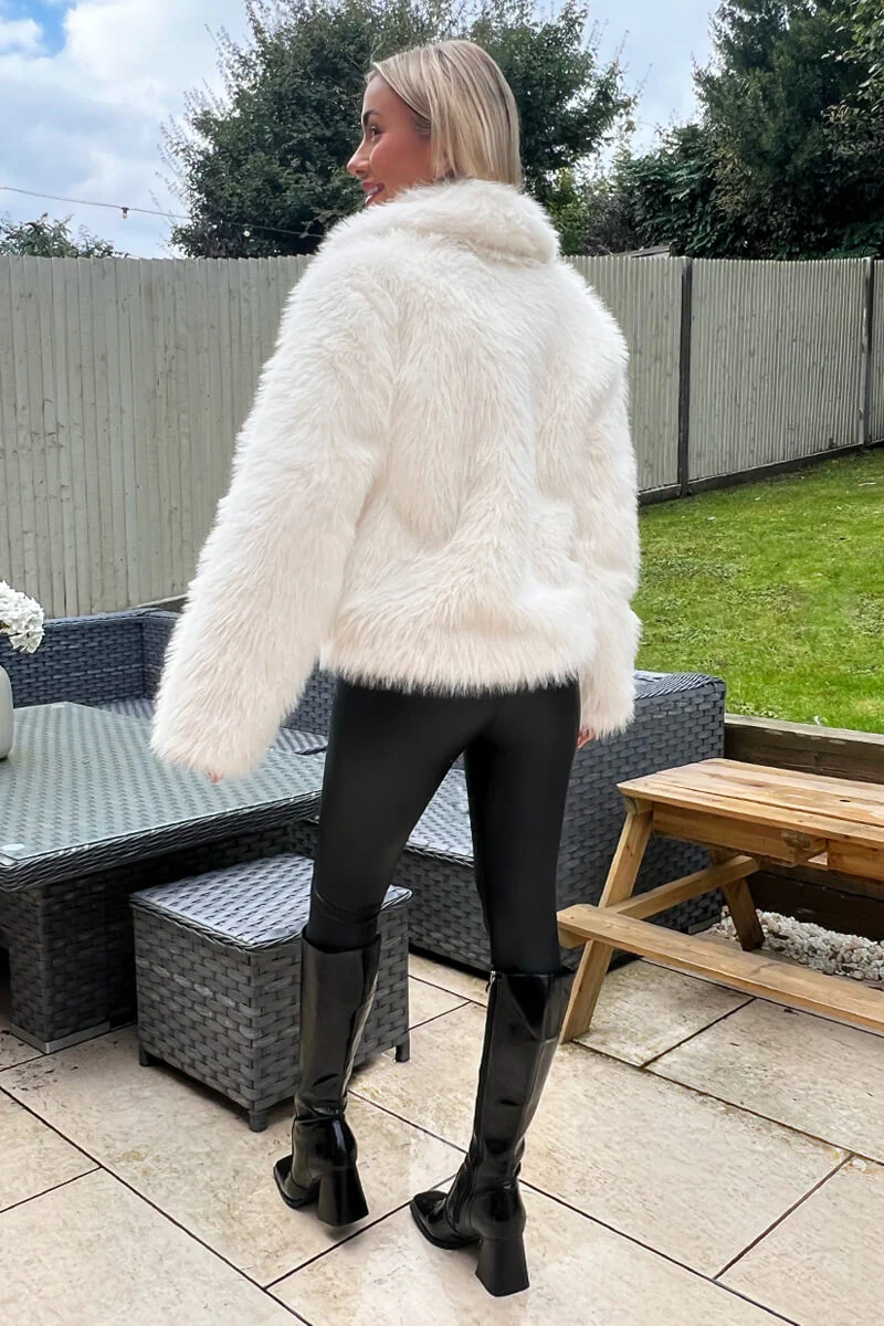 Cream Faux Fur Short Jacket - Image 4