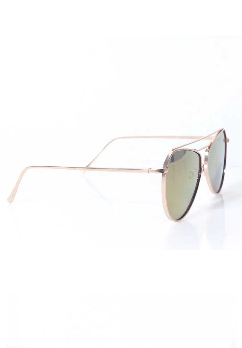 Gold Framed Aviator Sunglasses with Pink Mirrored Lenses - Image 2